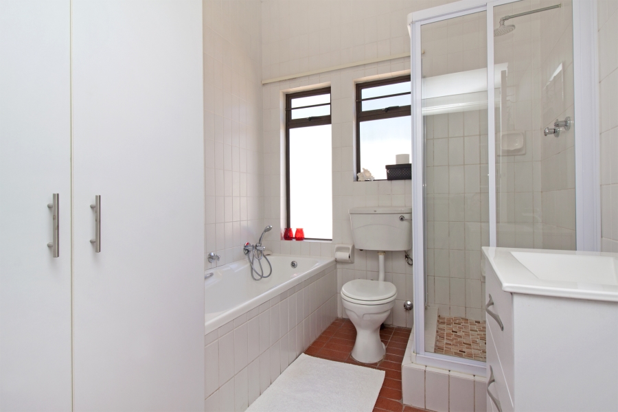 2 Bedroom Property for Sale in Fish Hoek Western Cape